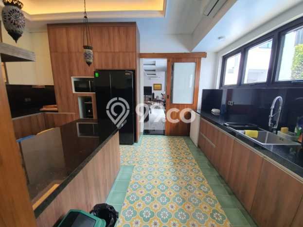 Rumah Murah LT 430m2 di Kemang Akses Mudah Rumah Murah LT 430m2 di Kemang Akses Mudah