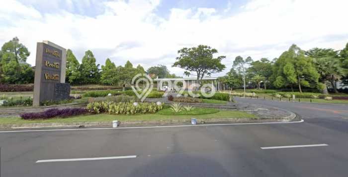 Dijual Rumah Mewah Megah Dengan View Eksklusif di BSD Eminent, Tangerang Dijual Rumah Mewah Megah Dengan View Eksklusif di BSD Eminent, Tangerang