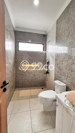 Hunian Mewah LB 255m2 Siap Pakai Desain Elegan di BSD Nusaloka, Tangerang Hunian Mewah LB 255m2 Siap Pakai Desain Elegan di BSD Nusaloka, Tangerang