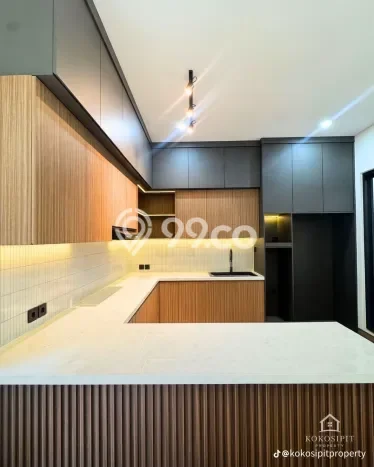 Dijual Rumah Mewah Megah Dengan View Cantik di BSD Taman Crysant, Tangerang Dijual Rumah Mewah Megah Dengan View Cantik di BSD Taman Crysant, Tangerang