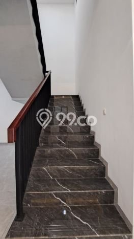 Jual Rumah Mewah Elegan Dengan View Eksklusif di Alam Sutera, Tangerang Jual Rumah Mewah Elegan Dengan View Eksklusif di Alam Sutera, Tangerang