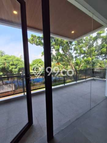 Rumah Elit LB 700m2 Siap Pakai Desain Elegan di Alam Sutera, Tangerang Rumah Elit LB 700m2 Siap Pakai Desain Elegan di Alam Sutera, Tangerang