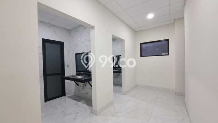 Untuk Dijual! Kantor di Pondok Pinang Jakarta Selatan LT 965m2 / LB 4000m2 Kawasan Strategis Untuk Dijual! Kantor di Pondok Pinang Jakarta Selatan LT 965m2 / LB 4000m2 Kawasan Strategis
