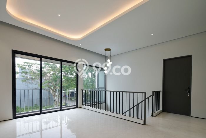 Ready to Use! Premium House LT 208m2 Desain Modern di BSD Eminent Ready to Use! Premium House LT 208m2 Desain Modern di BSD Eminent