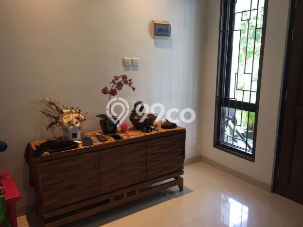 Rumah Elit Modern Tanpa Renovasi di BSD Sevilla Tangerang Rumah Elit Modern Tanpa Renovasi di BSD Sevilla Tangerang