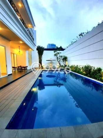 Rumah Elit LB 1000m2 Siap Pakai Desain Elegan di Pondok Indah, Jakarta Selatan Rumah Elit LB 1000m2 Siap Pakai Desain Elegan di Pondok Indah, Jakarta Selatan