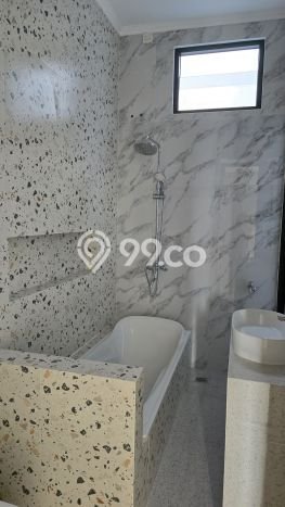 Rumah Elit LB 200m2 Siap Huni Desain Elegan di BSD Griya Loka, Tangerang Rumah Elit LB 200m2 Siap Huni Desain Elegan di BSD Griya Loka, Tangerang