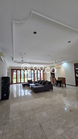 Hunian Mewah Siap Huni LT 930m2 di Cilandak, Jakarta Selatan Hunian Mewah Siap Huni LT 930m2 di Cilandak, Jakarta Selatan