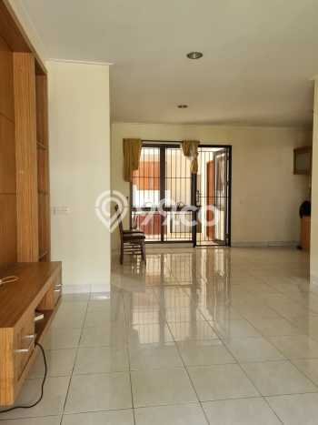 Ready to Use! Premium House LT 128m2 Desain Elegan di BSD Foresta Ready to Use! Premium House LT 128m2 Desain Elegan di BSD Foresta