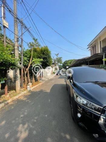 Rumah Modern 4 KT LT 120m2 di BSD Griya Loka Rumah Modern 4 KT LT 120m2 di BSD Griya Loka