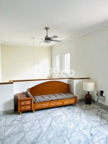 Disewakan! Rumah 3 Kamar Tidur &
3 Kamar Mandi di BSD City, Tangerang Disewakan! Rumah 3 Kamar Tidur &
3 Kamar Mandi di BSD City, Tangerang