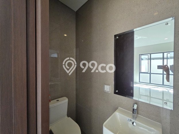 Ready to Use! Premium House LT 192m2 Desain Modern di BSD City Ready to Use! Premium House LT 192m2 Desain Modern di BSD City