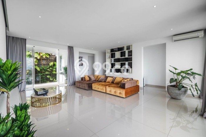 Properti Potensial! Vila Kawasan , Ukuran 570m2m², Lokasi Strategis dengan potensi meningkat Properti Potensial! Vila Kawasan , Ukuran 570m2m², Lokasi Strategis dengan potensi meningkat