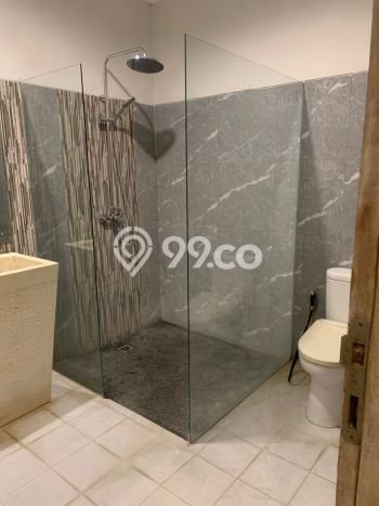 Vila di , Dimensi 250m2m², Cocok untuk hunian keluarga Vila di , Dimensi 250m2m², Cocok untuk hunian keluarga