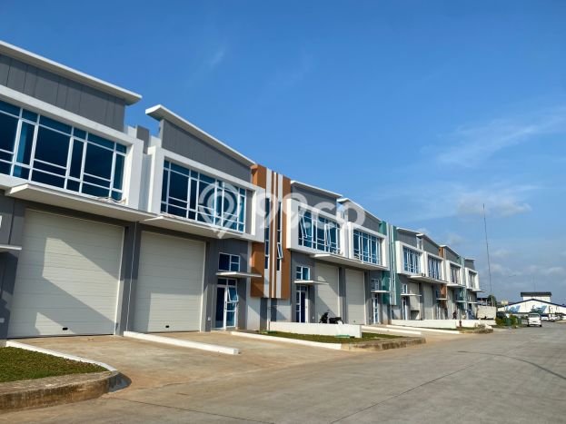 Gudang di Cikupa, Luas 240m2m², Kawasan Bisnis, Ramai Gudang di Cikupa, Luas 240m2m², Kawasan Bisnis, Ramai
