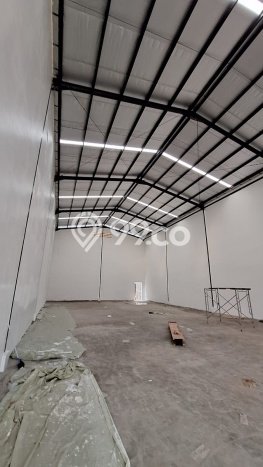 Lokasi Strategis! Dijual Gudang Bisnis di Legok, Tangerang Kondisi Baik Lokasi Strategis! Dijual Gudang Bisnis di Legok, Tangerang Kondisi Baik
