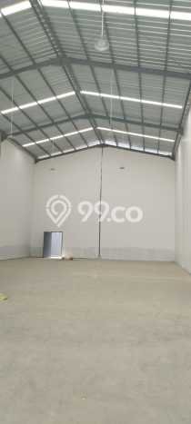 LOKASI PREMIUM! Gudang di Legok, Luas 1482m2m², Jalan Strategis LOKASI PREMIUM! Gudang di Legok, Luas 1482m2m², Jalan Strategis
