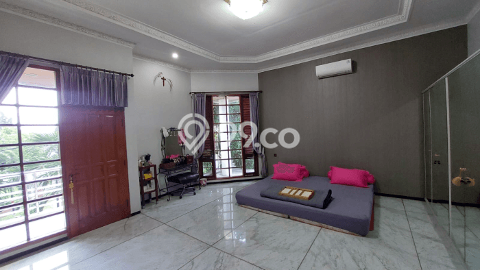 For Sale Rumah Elit Exclusive di Dukuh Pakis, Surabaya For Sale Rumah Elit Exclusive di Dukuh Pakis, Surabaya