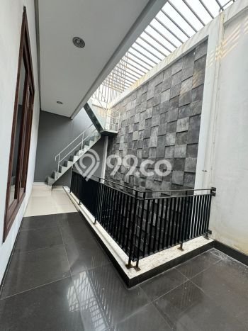 Dijual Rumah Luas Megah Dengan View Cantik di Taman Grisenda, Jakarta Utara Dijual Rumah Luas Megah Dengan View Cantik di Taman Grisenda, Jakarta Utara