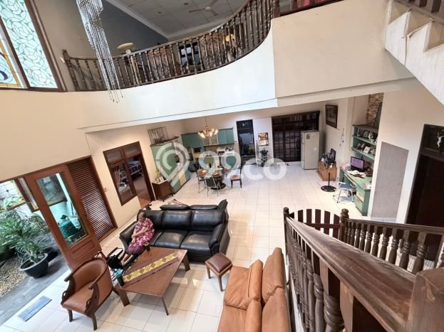 For Sale! Premium House LT 313m2 Desain Modern di Cawang For Sale! Premium House LT 313m2 Desain Modern di Cawang