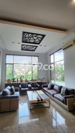 Dijual Rumah Luas Megah Dengan View Eksklusif di Pantai Indah Kapuk, Jakarta Utara Dijual Rumah Luas Megah Dengan View Eksklusif di Pantai Indah Kapuk, Jakarta Utara