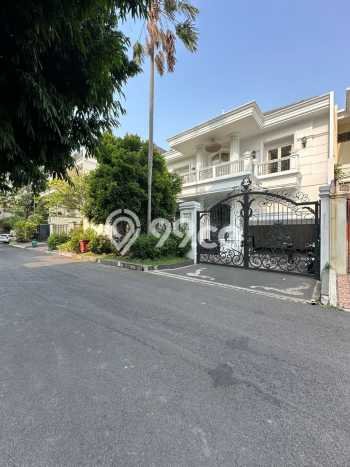 Rumah Elit Modern Siap Huni di Pondok Indah Jakarta Selatan Rumah Elit Modern Siap Huni di Pondok Indah Jakarta Selatan