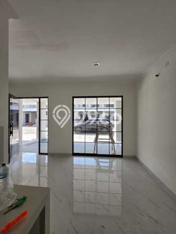 Rumah Mewah LB 80m2 Siap Pakai Desain Elegan di Pantai Indah Kapuk 2, Jakarta Utara Rumah Mewah LB 80m2 Siap Pakai Desain Elegan di Pantai Indah Kapuk 2, Jakarta Utara