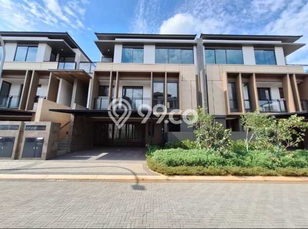 Dijual Rumah Premium dengan Fasilitas Sekitar Komplit di BSD, Tangerang Selatan Dijual Rumah Premium dengan Fasilitas Sekitar Komplit di BSD, Tangerang Selatan