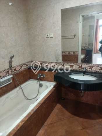 Dijual Rumah Eksklusif 3 KT di Raffles Hills, Jakarta Timur Dijual Rumah Eksklusif 3 KT di Raffles Hills, Jakarta Timur
