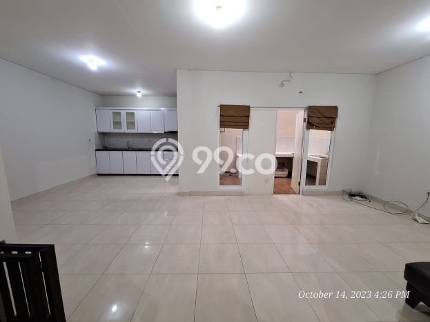 Jual Rumah Eksklusif 3 KT di Raffles Hills, Jakarta Timur Jual Rumah Eksklusif 3 KT di Raffles Hills, Jakarta Timur