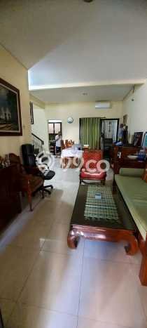 Rumah Luas Asri 1 KT Siap Pakai di Raffles Hills Jakarta Timur Rumah Luas Asri 1 KT Siap Pakai di Raffles Hills Jakarta Timur
