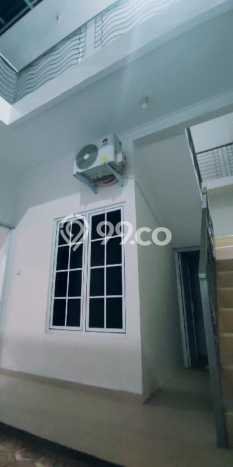 Disewakan! Rumah 4 Kamar Tidur &
4 Kamar Mandi di Raffles Hills, Jakarta Timur Disewakan! Rumah 4 Kamar Tidur &
4 Kamar Mandi di Raffles Hills, Jakarta Timur