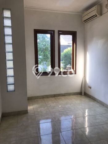 Rumah sewa siap pakai 3 Kamar Tidur di Citra Grand, Jakarta Timur Rumah sewa siap pakai 3 Kamar Tidur di Citra Grand, Jakarta Timur