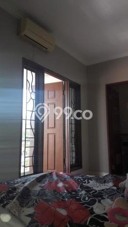 Rumah Luas Asri 2 KT Siap Huni di Raffles Hills Jakarta Timur Rumah Luas Asri 2 KT Siap Huni di Raffles Hills Jakarta Timur