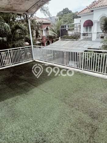 Rumah Minimalis 4 KT di Raffles Hills Jakarta Timur Semi Furnished Rumah Minimalis 4 KT di Raffles Hills Jakarta Timur Semi Furnished