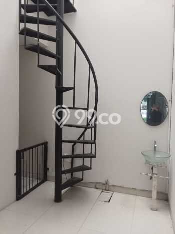 Rumah Minimalis 3 KT di Raffles Hills Jakarta Timur Semi Furnished Rumah Minimalis 3 KT di Raffles Hills Jakarta Timur Semi Furnished