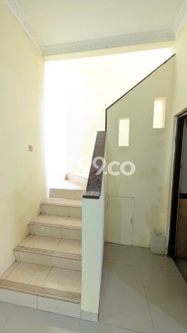 Rumah Kontrakan Jakarta Timur LT 125m2 LB 150m2 Kawasan Citra Grand Rumah Kontrakan Jakarta Timur LT 125m2 LB 150m2 Kawasan Citra Grand