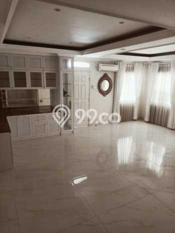 Rumah Minimalis 4 KT di Raffles Hills Jakarta Timur Semi Furnished Rumah Minimalis 4 KT di Raffles Hills Jakarta Timur Semi Furnished