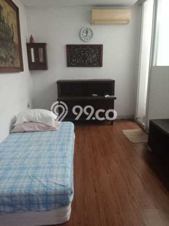 Rumah Luas Asri 4 KT Siap Huni di Raffles Hills Jakarta Timur Rumah Luas Asri 4 KT Siap Huni di Raffles Hills Jakarta Timur