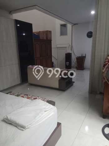 Rumah Luas Asri 4 KT Siap Huni di Raffles Hills Jakarta Timur Rumah Luas Asri 4 KT Siap Huni di Raffles Hills Jakarta Timur