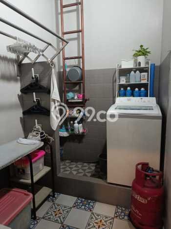 Rumah Luas Asri 2 KT Siap Pakai di Raffles Hills Jakarta Timur Rumah Luas Asri 2 KT Siap Pakai di Raffles Hills Jakarta Timur