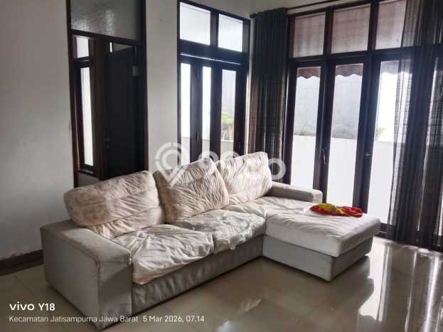 Rumah sewa siap pakai 5 KT di Citra Grand, Jakarta Timur Rumah sewa siap pakai 5 KT di Citra Grand, Jakarta Timur