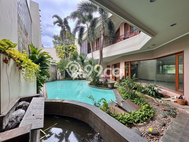 Ready to Use! Luxury House LT 634m2 Desain Modern di Pondok Indah Ready to Use! Luxury House LT 634m2 Desain Modern di Pondok Indah
