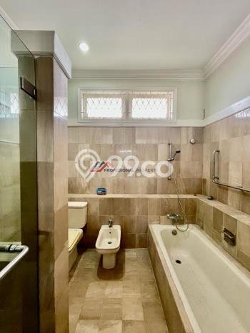 Hunian Elit LB 800m2 Siap Pakai Desain Elegan di Lebak Bulus, Jakarta Selatan Hunian Elit LB 800m2 Siap Pakai Desain Elegan di Lebak Bulus, Jakarta Selatan