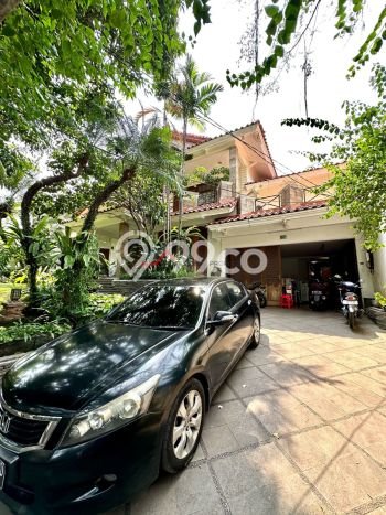For Sale! Luxury House LT 880m2 Desain Elegan di Ampera For Sale! Luxury House LT 880m2 Desain Elegan di Ampera