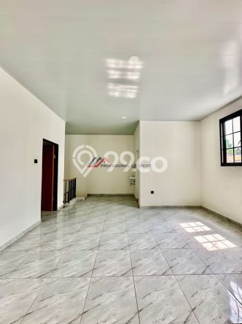 Rumah Nyaman dengan Luas Tanah 198m² dan Luas Bangunan 285m² di Kawasan Kebayoran Baru, Jakarta Selatan Rumah Nyaman dengan Luas Tanah 198m² dan Luas Bangunan 285m² di Kawasan Kebayoran Baru, Jakarta Selatan