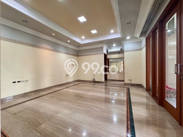 Ready to Use! Luxury House LT 634m2 Desain Modern di Pondok Indah Ready to Use! Luxury House LT 634m2 Desain Modern di Pondok Indah