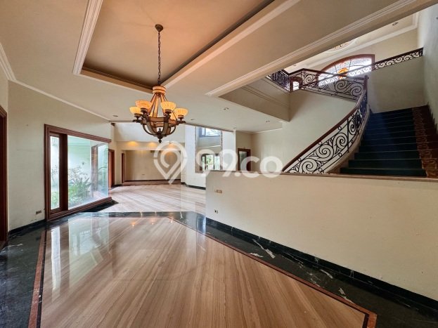 Ready to Use! Luxury House LT 634m2 Desain Modern di Pondok Indah Ready to Use! Luxury House LT 634m2 Desain Modern di Pondok Indah