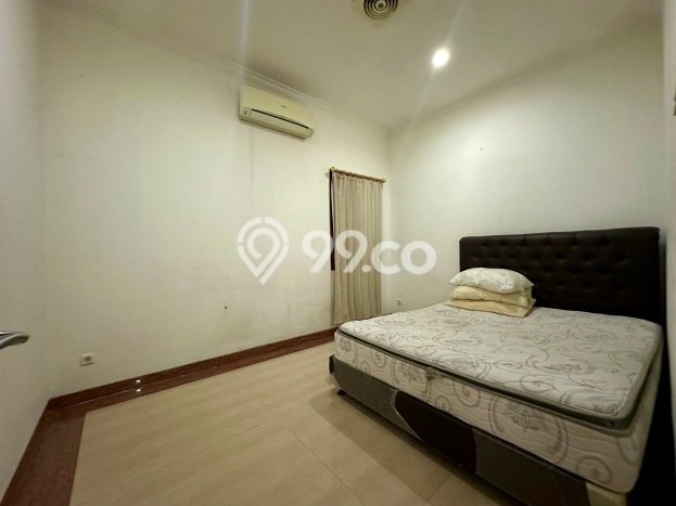 RECOMMENDED! Rumah di Tanjung Barat, 3 KT, Lokasi Strategis, Luas 252m² LB 200m² RECOMMENDED! Rumah di Tanjung Barat, 3 KT, Lokasi Strategis, Luas 252m² LB 200m²