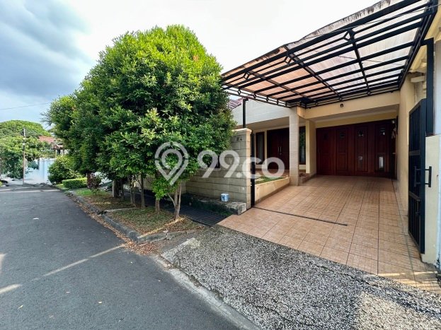 RECOMMENDED! Rumah di Tanjung Barat, 3 KT, Lokasi Strategis, Luas 252m² LB 200m² RECOMMENDED! Rumah di Tanjung Barat, 3 KT, Lokasi Strategis, Luas 252m² LB 200m²
